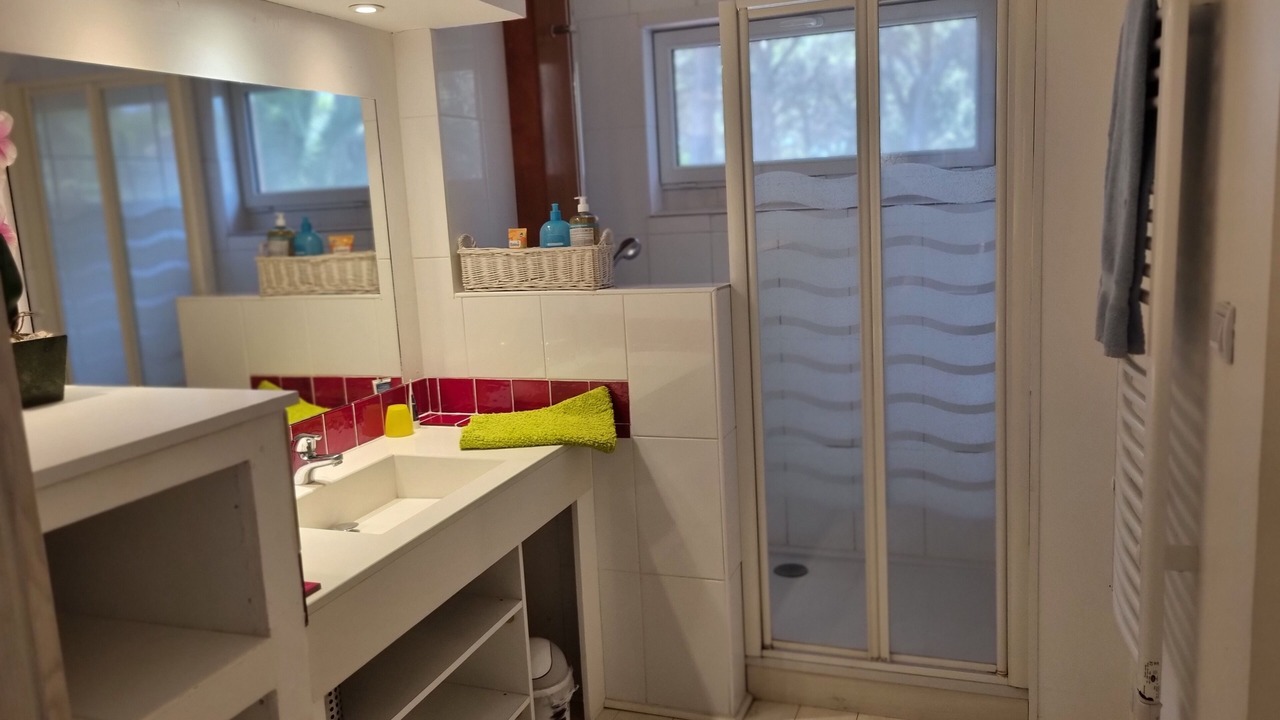 Photo of Bathroom in Hyeres