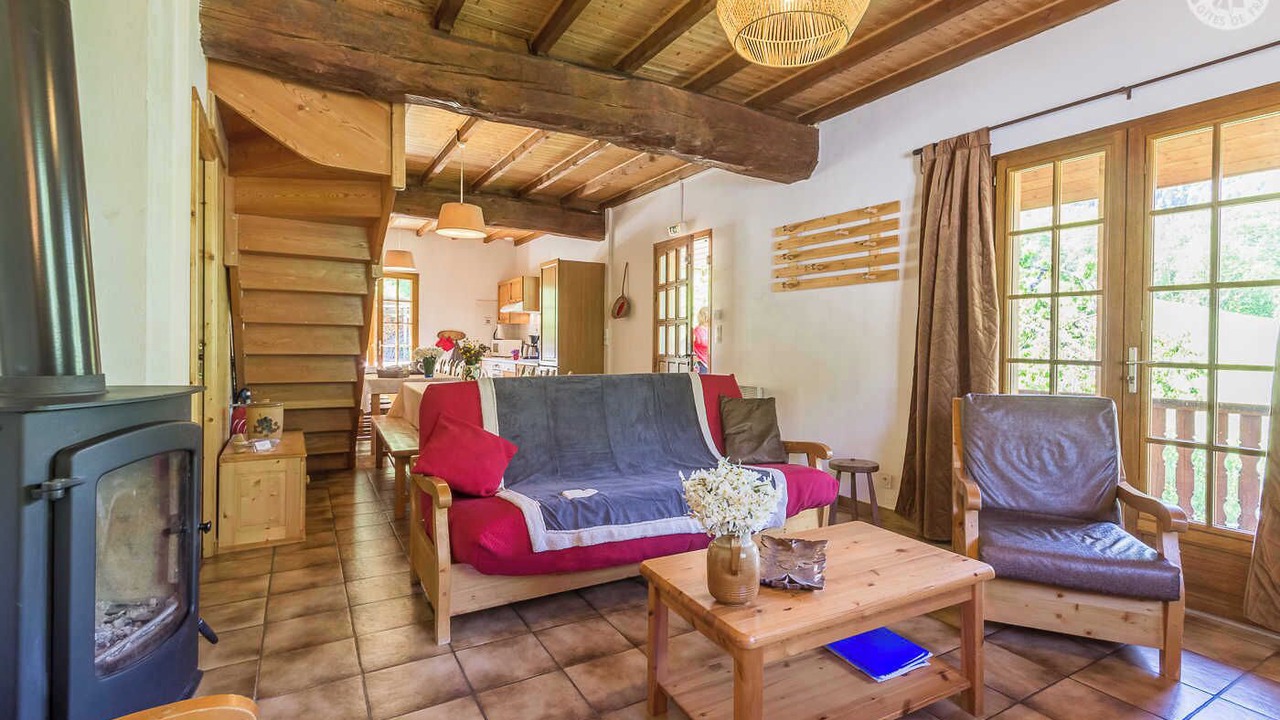 Photo of Livingroom in Saint-Colomban-des-Villards