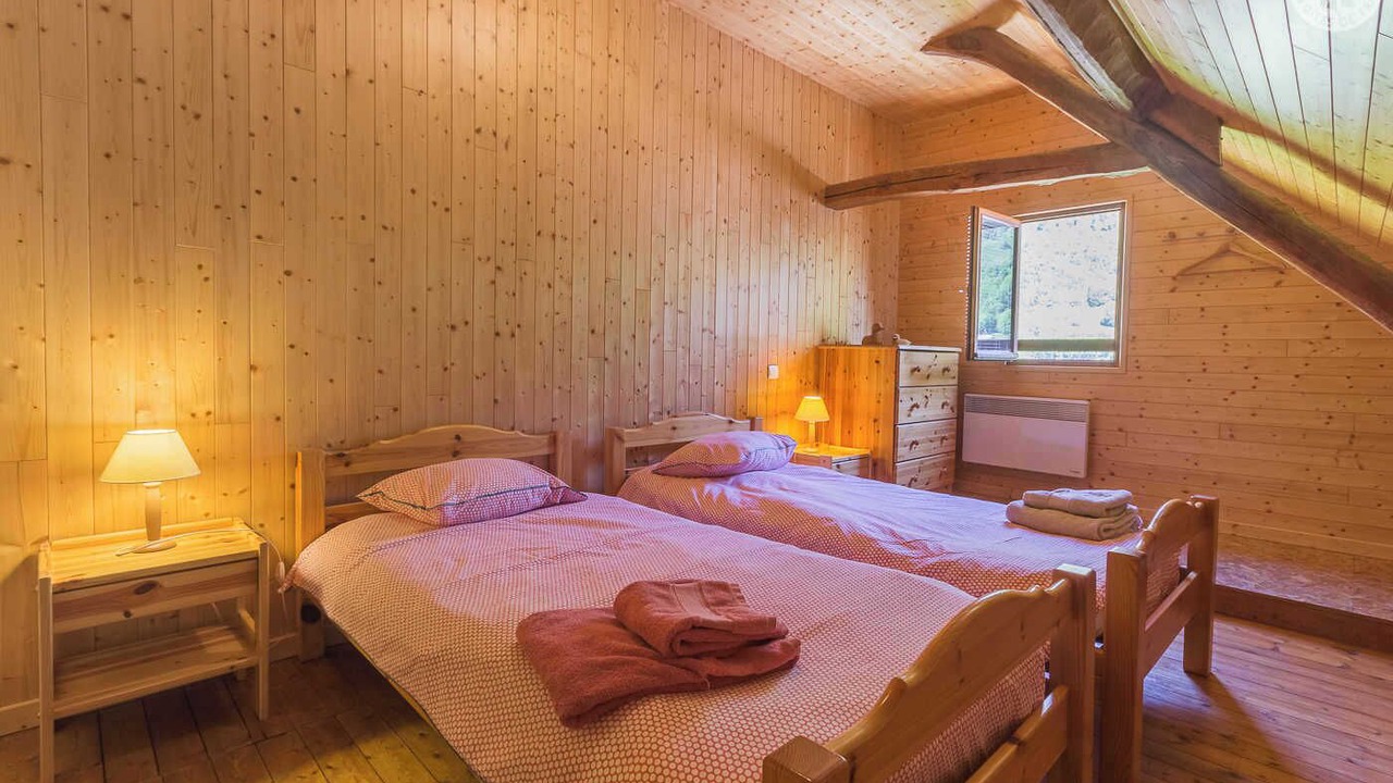 Photo of Bedroom in Saint-Colomban-des-Villards