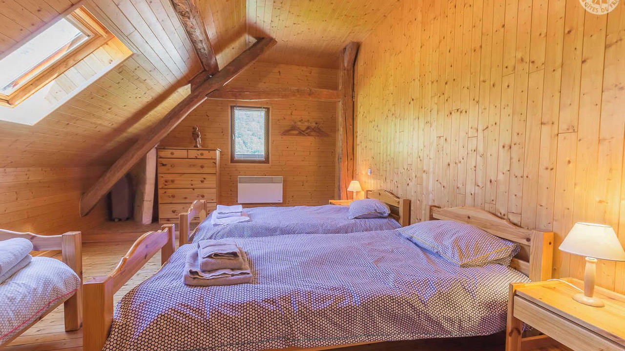Photo of Bedroom in Saint-Colomban-des-Villards