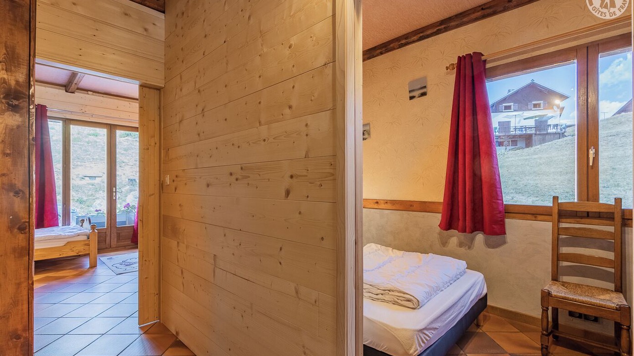 Photo of Bedroom in Albiez-Montrond