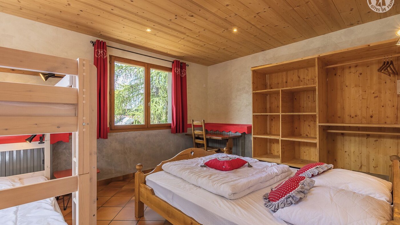Photo of Bedroom in Albiez-Montrond