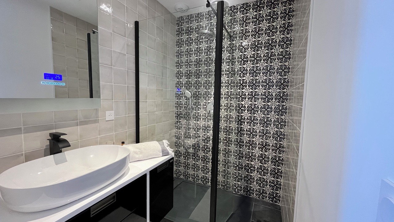 Photo of Bathroom in La Flotte