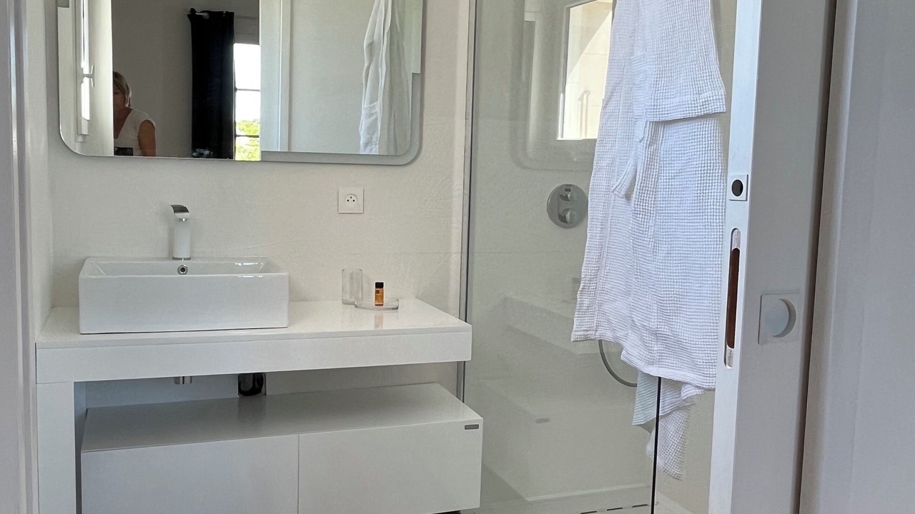 Photo of Bathroom in La Flotte