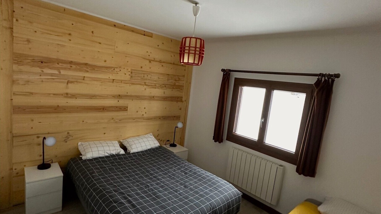 Photo of Bedroom in Albiez-le-Vieux