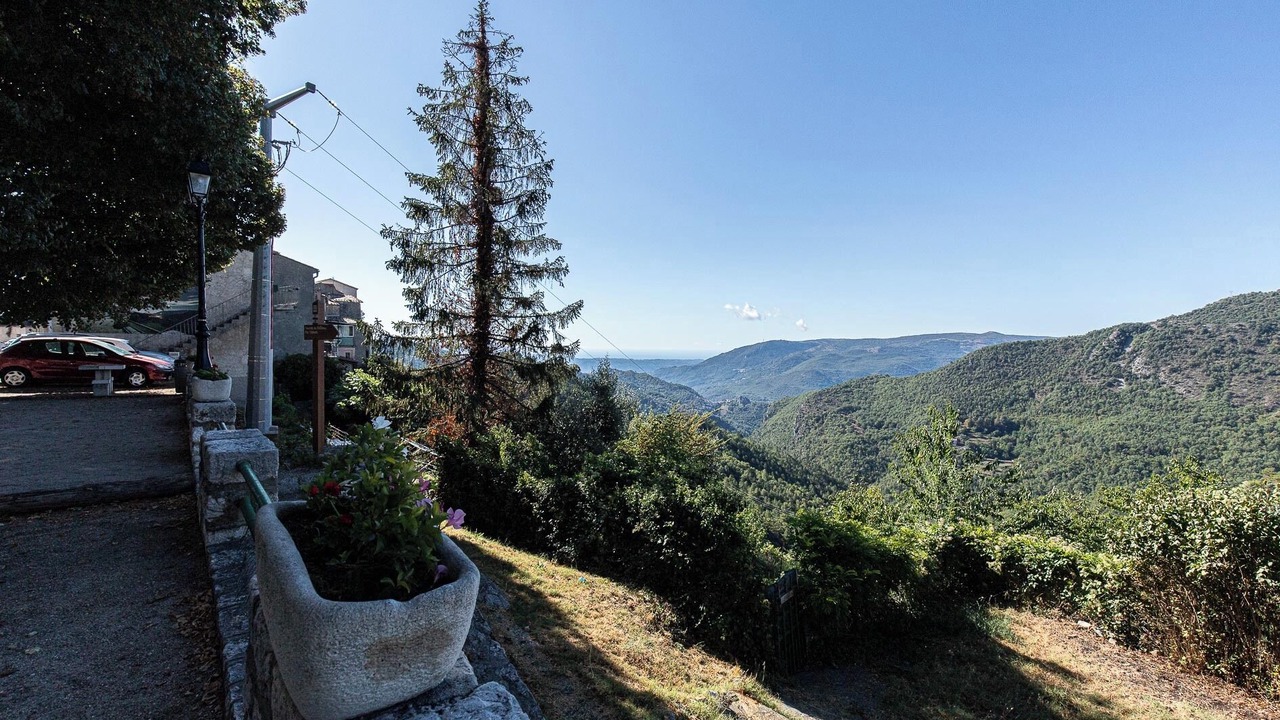 Photo of Outdoor in Revest-les-Roches