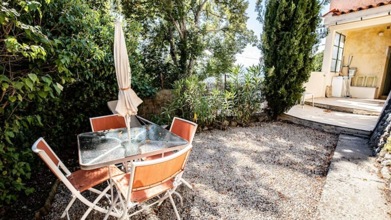 Photo of Outdoor in Revest-les-Roches