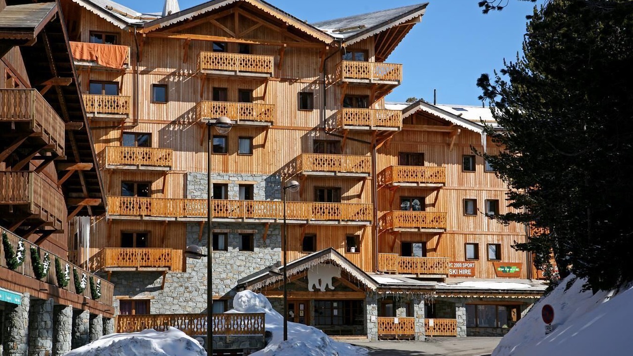 Photo of Outdoor in Arc-2000