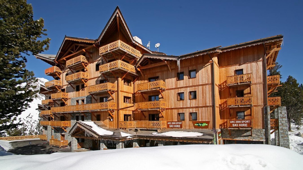 Photo of Outdoor in Arc-2000