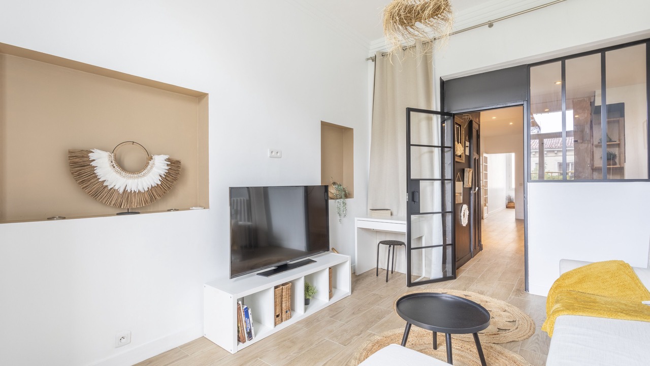 Photo of Livingroom in 6th Arrondissement
