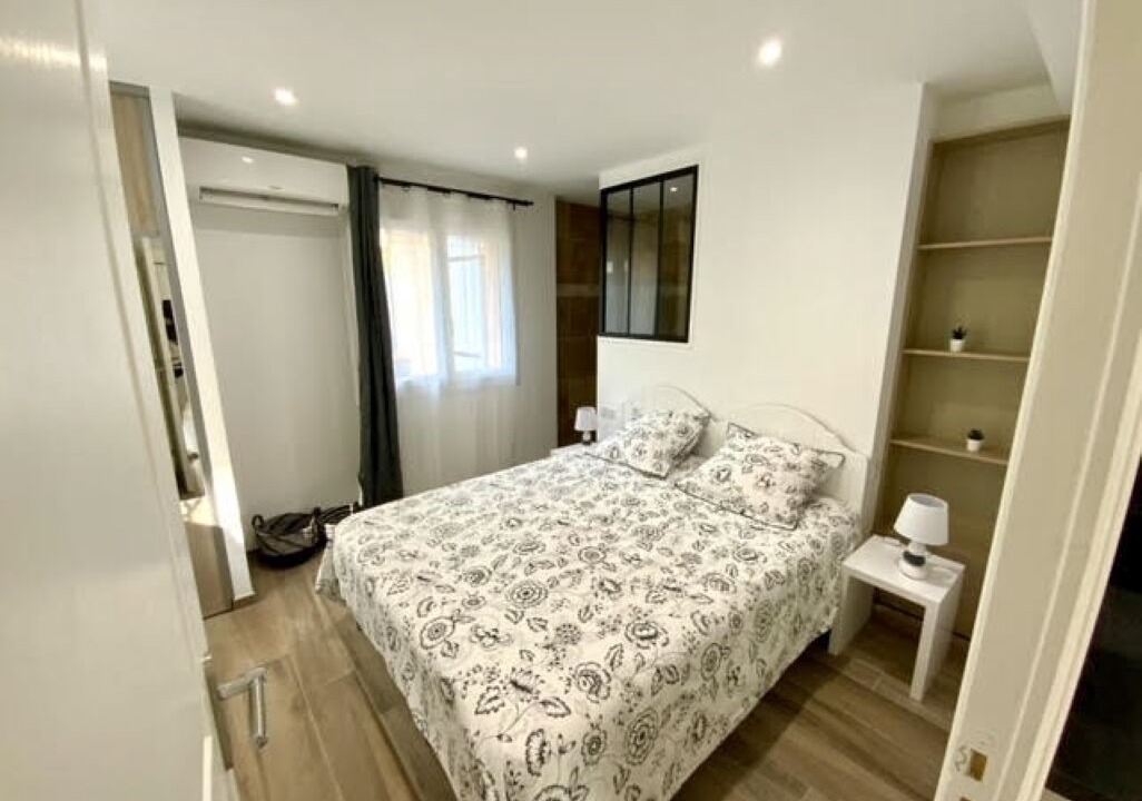 Photo of Bedroom in Villeneuve-Loubet