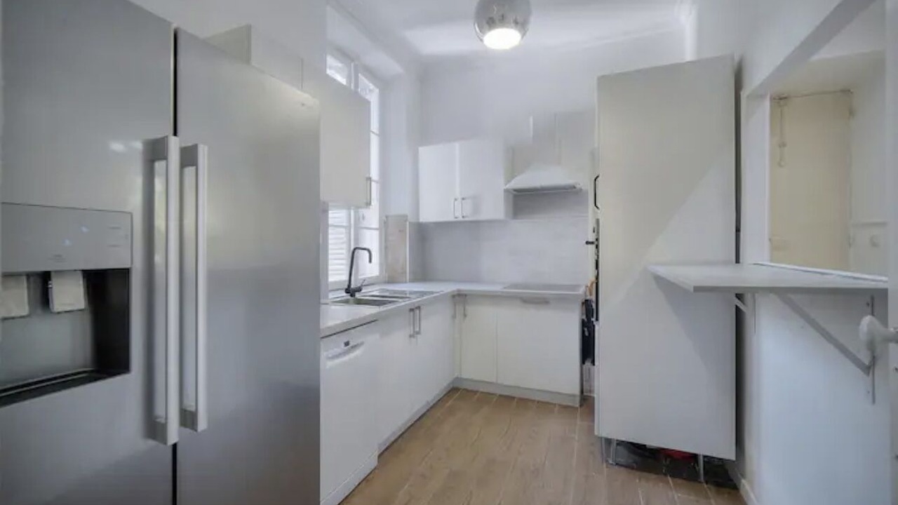 Photo of Kitchen in Prado - Republique