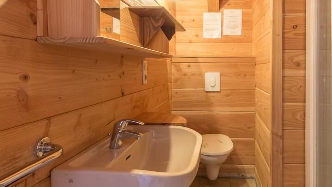 Photo of Bathroom in Saint-Colomban-des-Villards