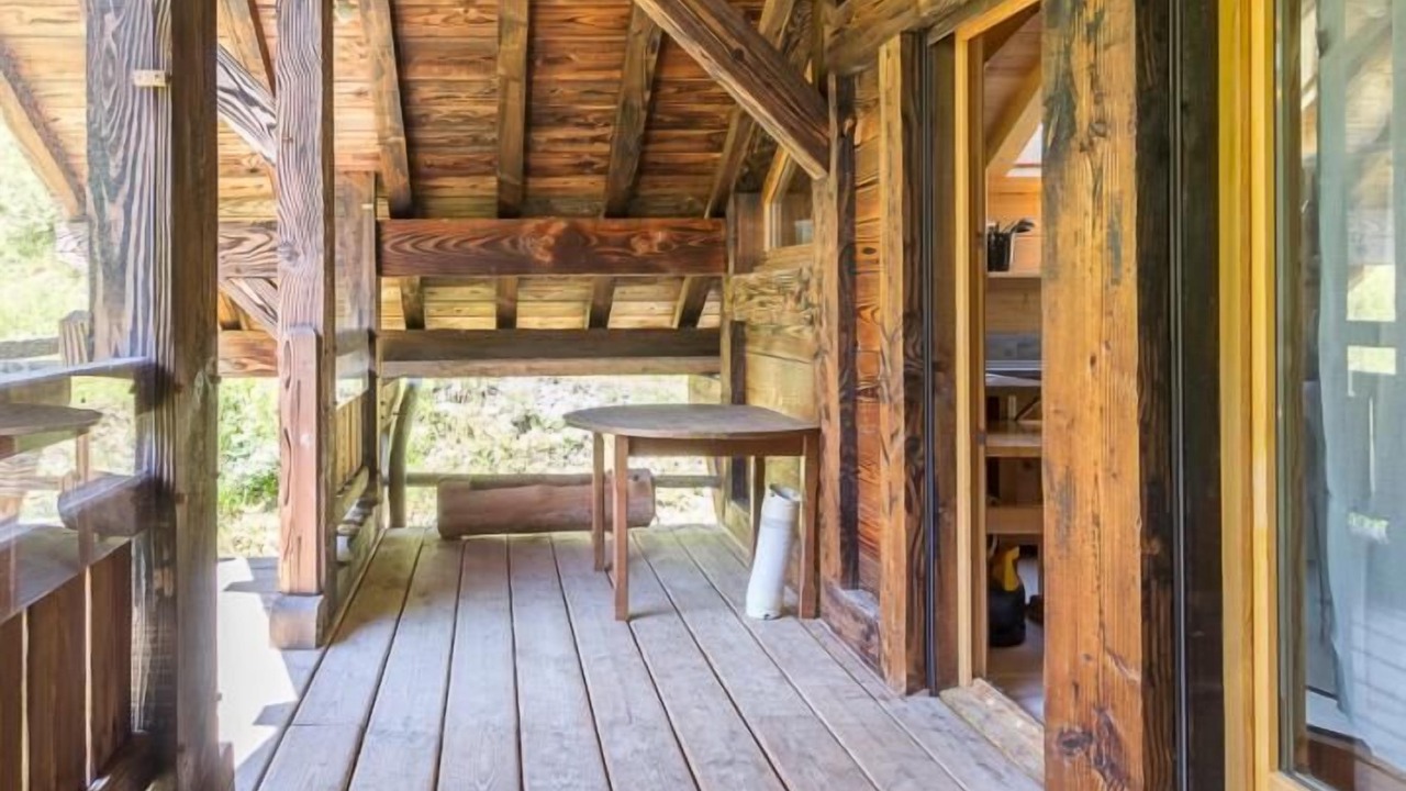 Photo of Patio Balcony in Saint-Colomban-des-Villards