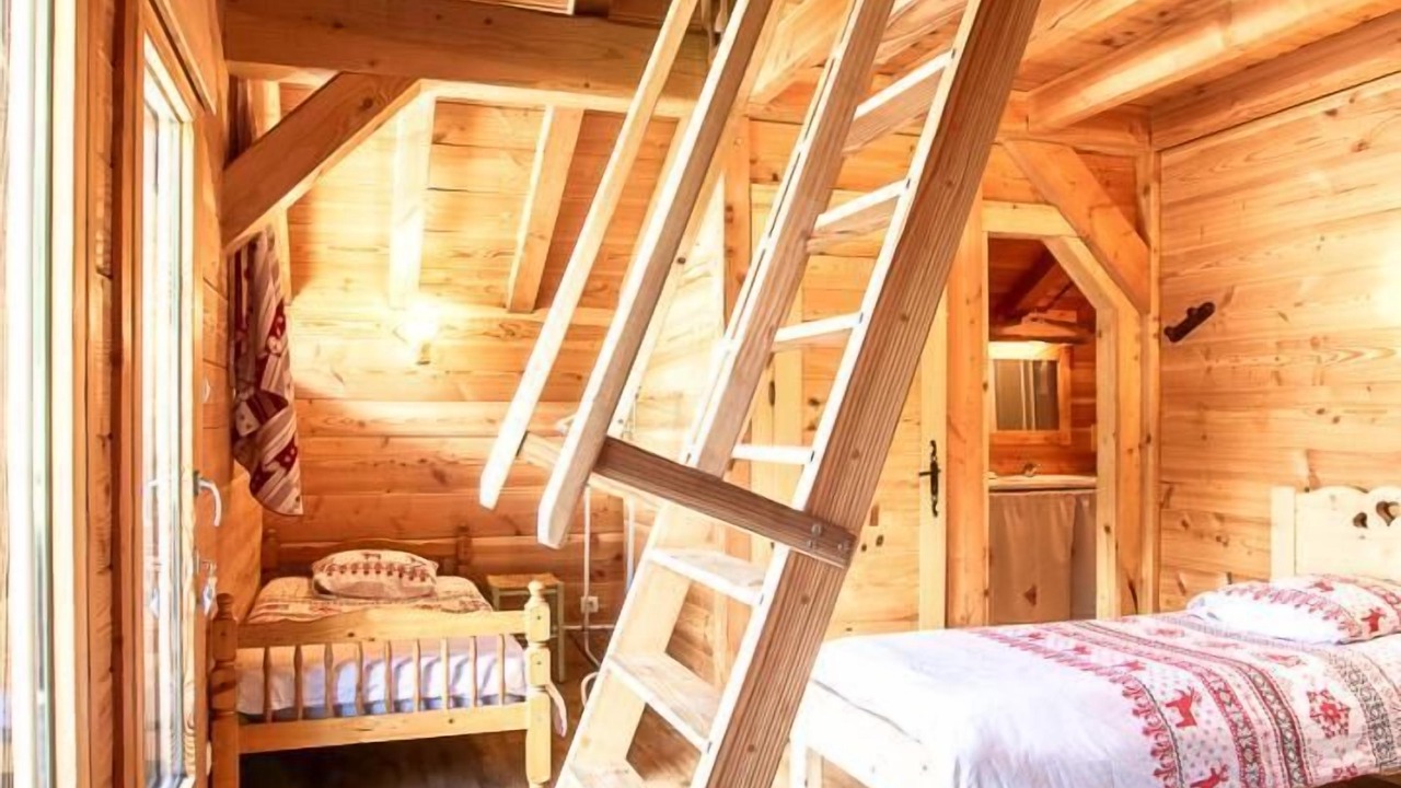 Photo of Bedroom in Saint-Colomban-des-Villards