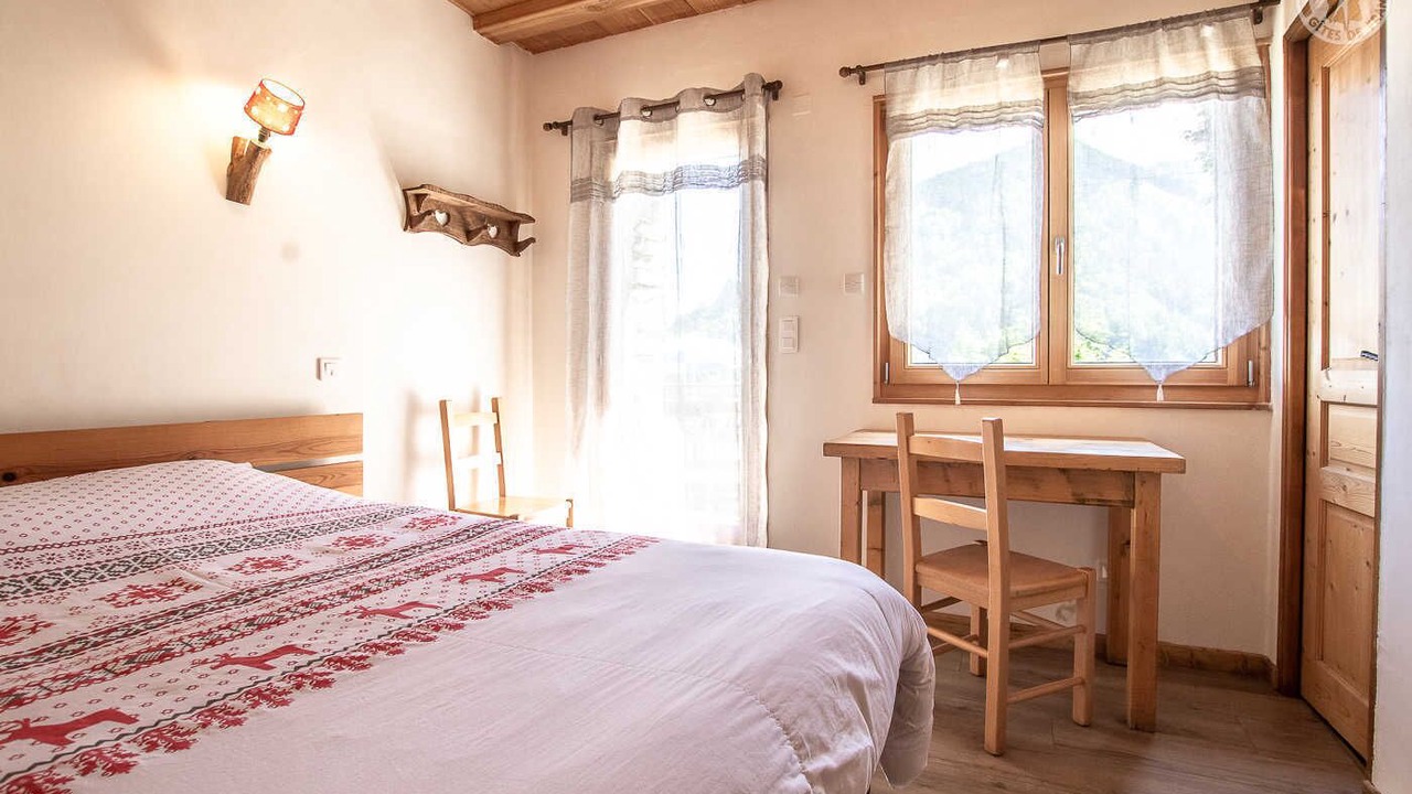 Photo of Bedroom in Saint-Colomban-des-Villards