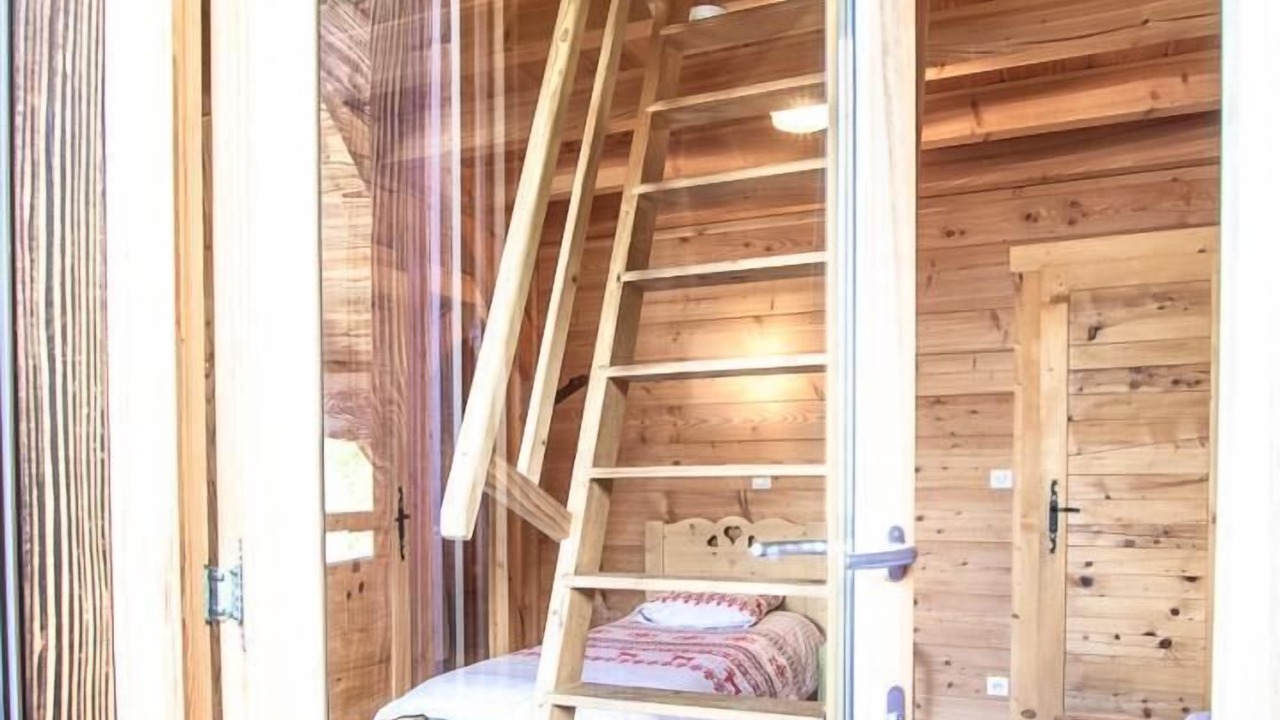 Photo of Bedroom in Saint-Colomban-des-Villards