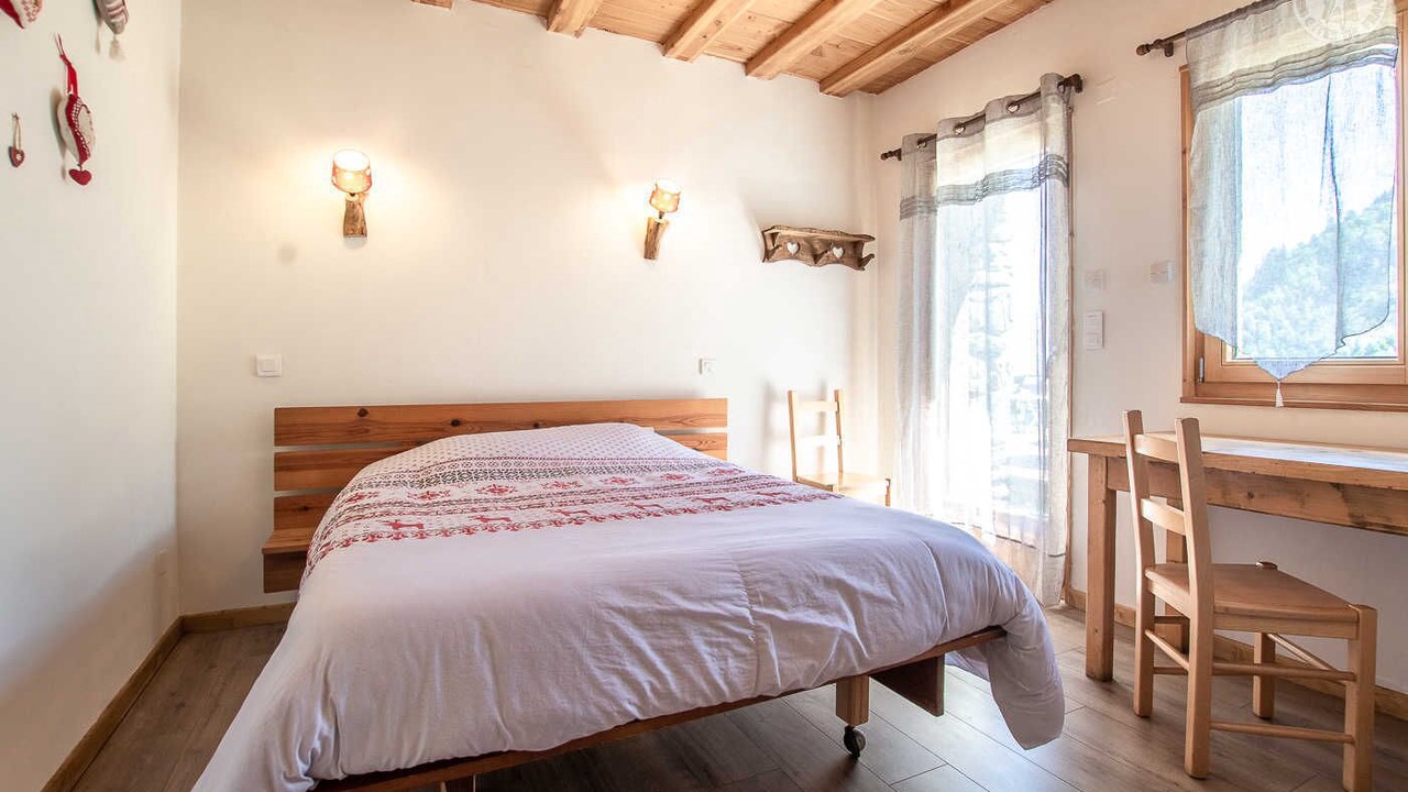 Photo of Bedroom in Saint-Colomban-des-Villards