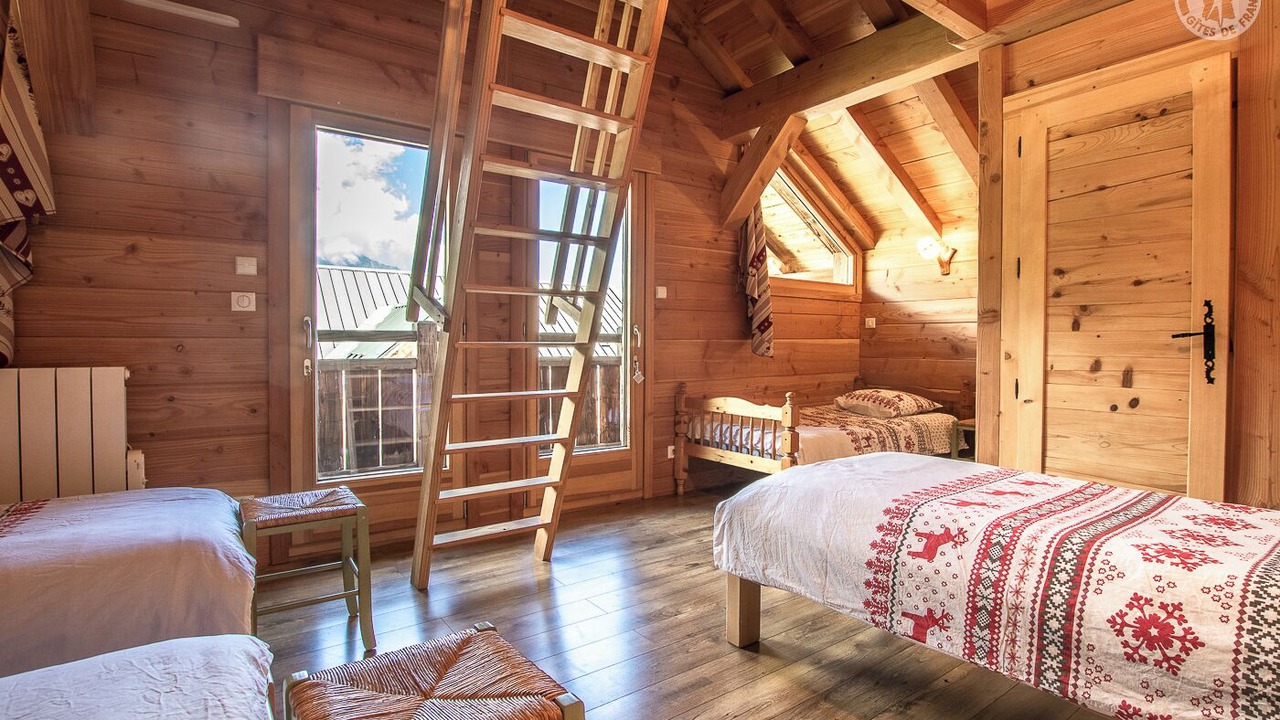 Photo of Bedroom in Saint-Colomban-des-Villards