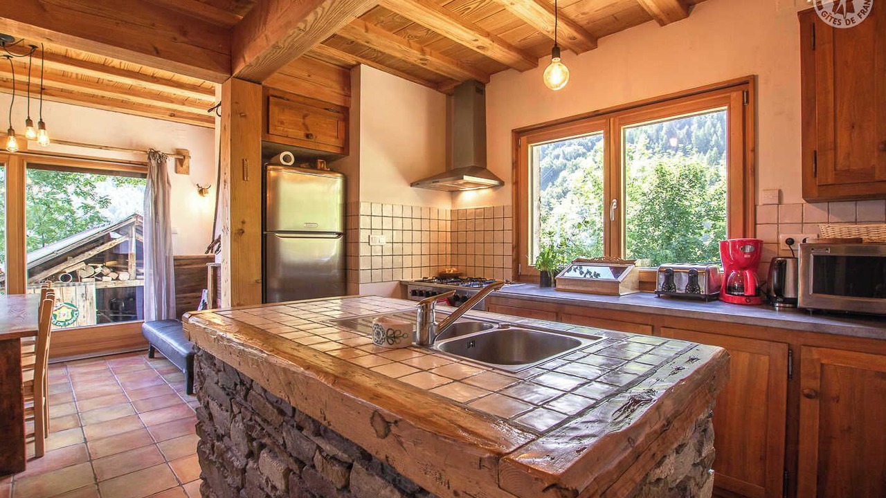 Photo of Kitchen in Saint-Colomban-des-Villards