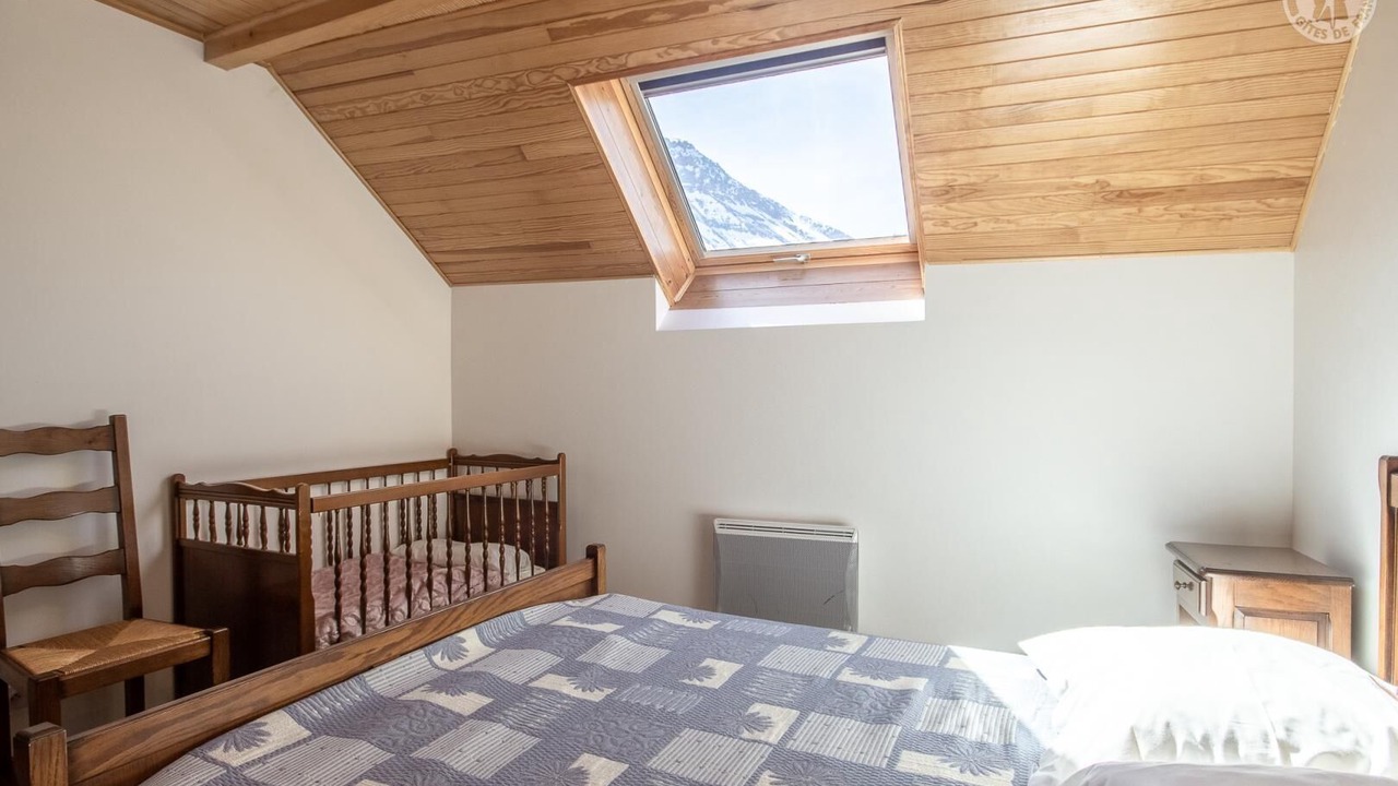 Photo of Bedroom in Albiez-le-Vieux