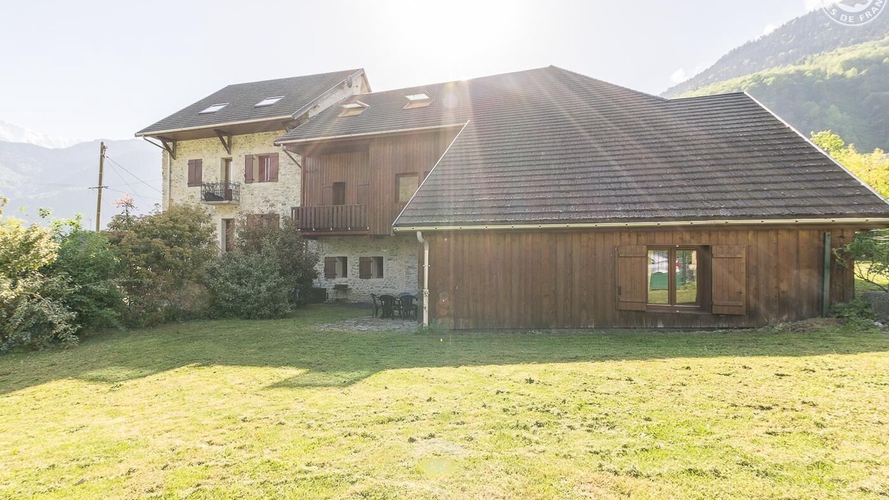 Photo of Outdoor in Saint-Etienne-de-Cuines