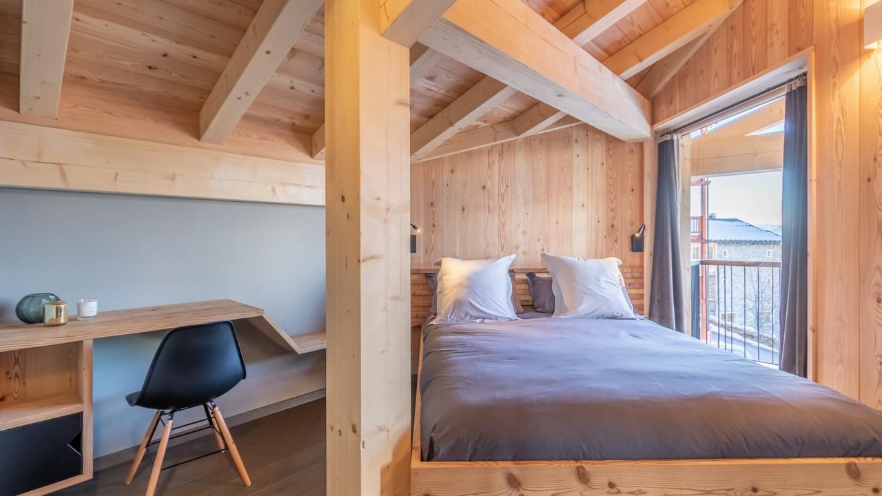 Photo of Bedroom in Arc-1600
