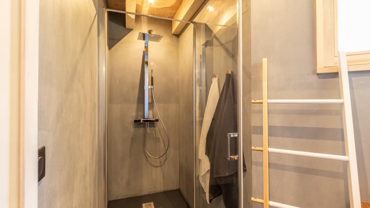 Photo of Bathroom in Arc-1600
