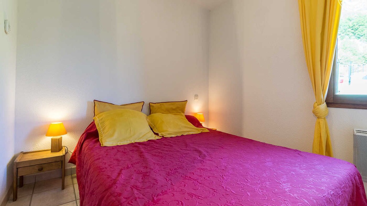 Photo of Bedroom in Saint-Etienne-de-Cuines