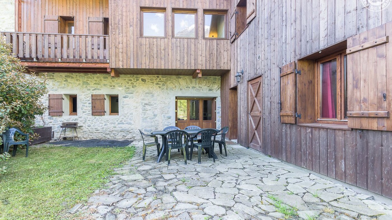 Photo of Outdoor in Saint-Etienne-de-Cuines