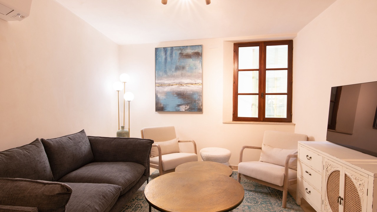 Photo of Livingroom in Old Town