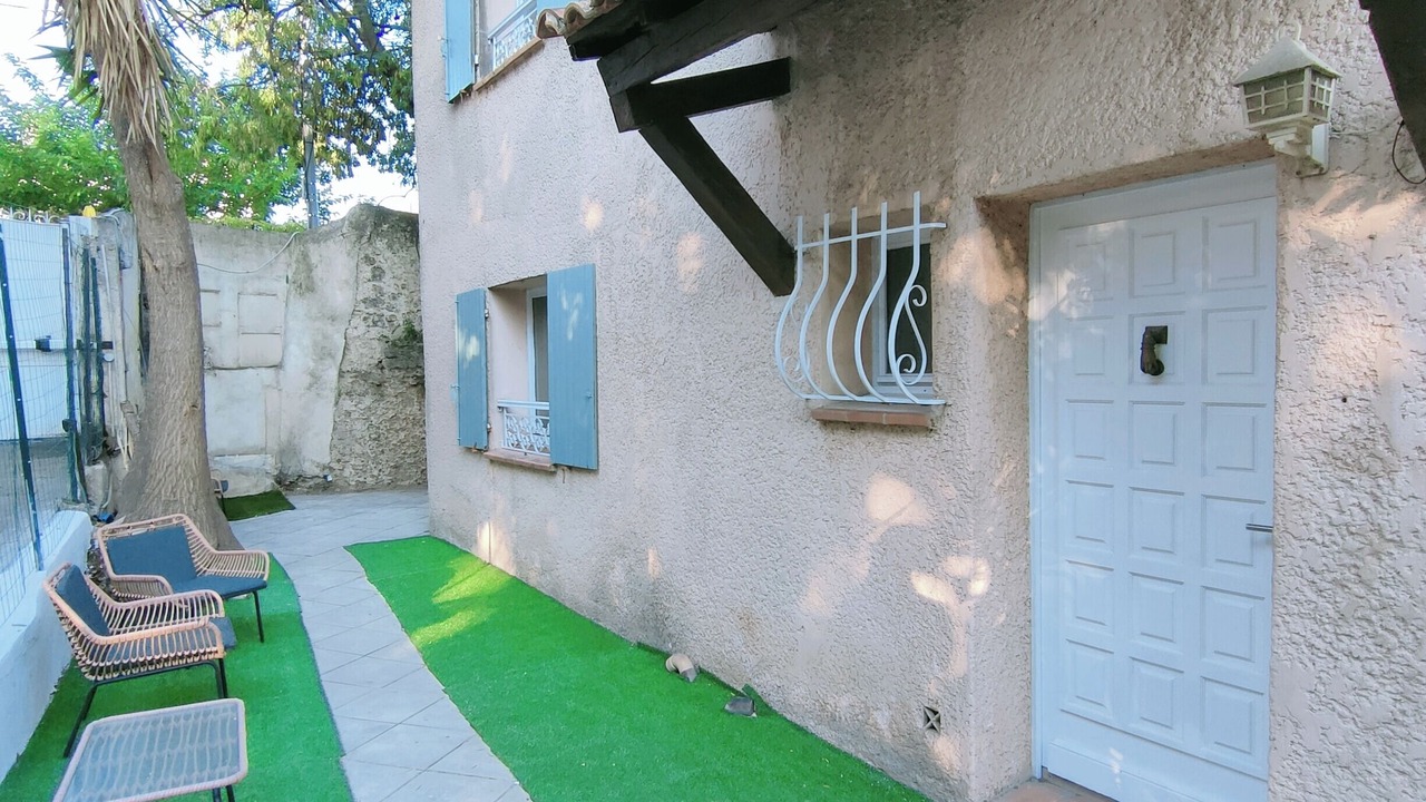 Photo of Patio Balcony in Sainte-Marguerite
