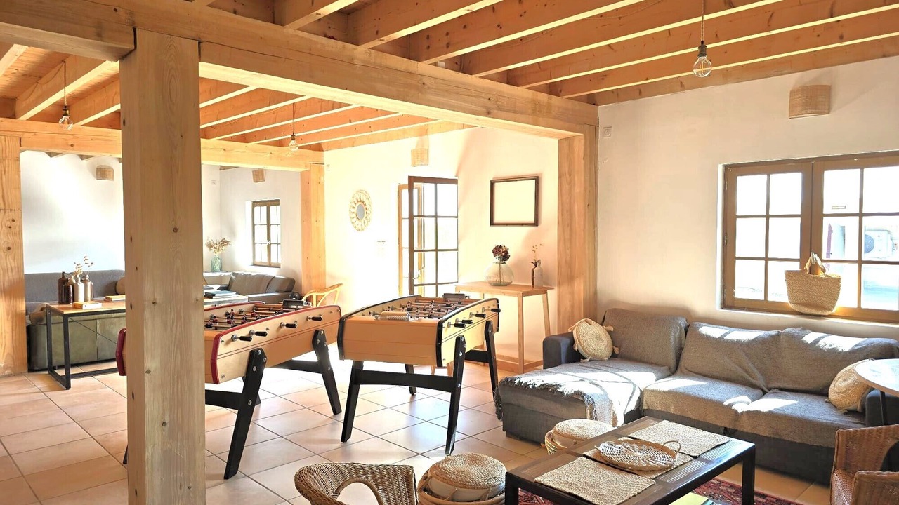 Photo of Livingroom in Saint-Sorlin-de-Conac
