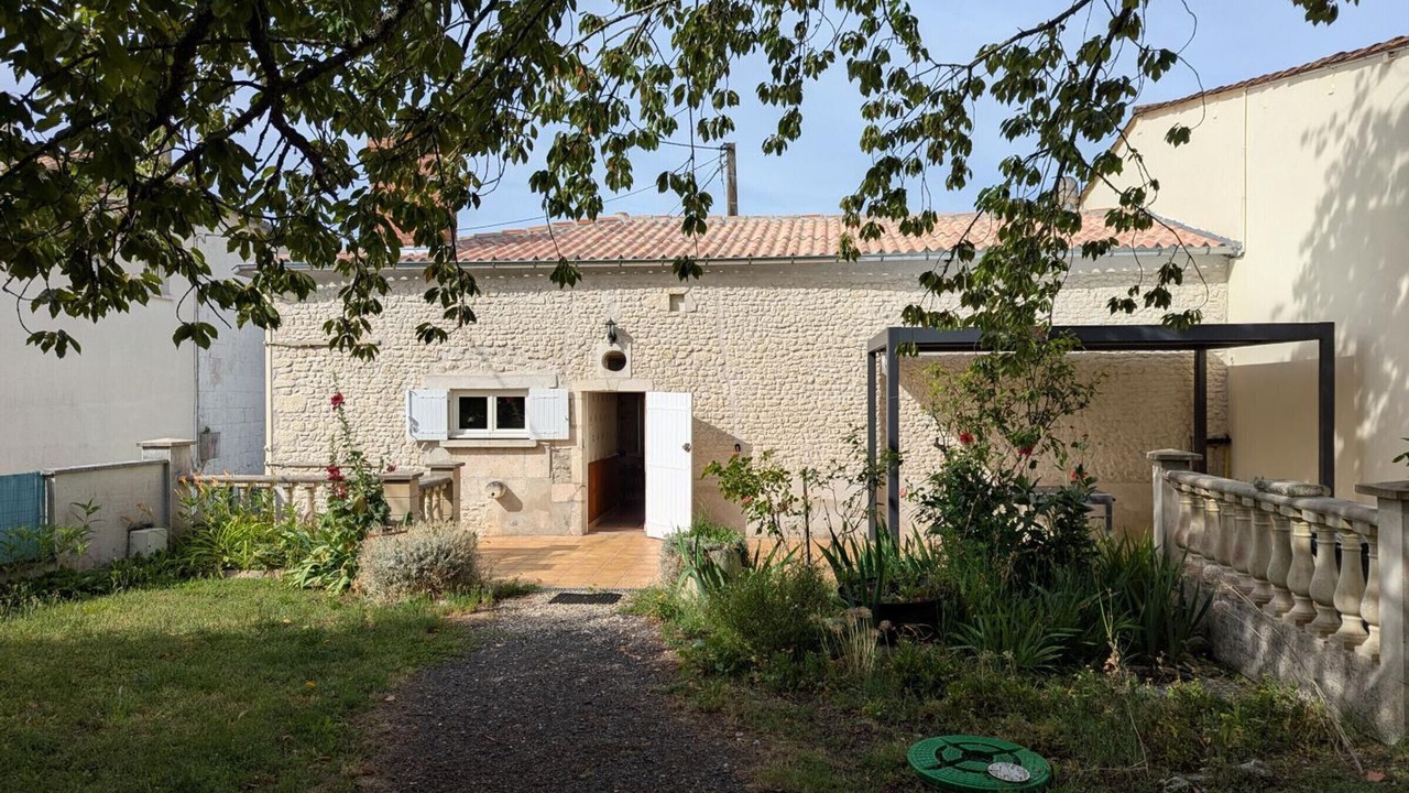 Photo of Outdoor in Barret