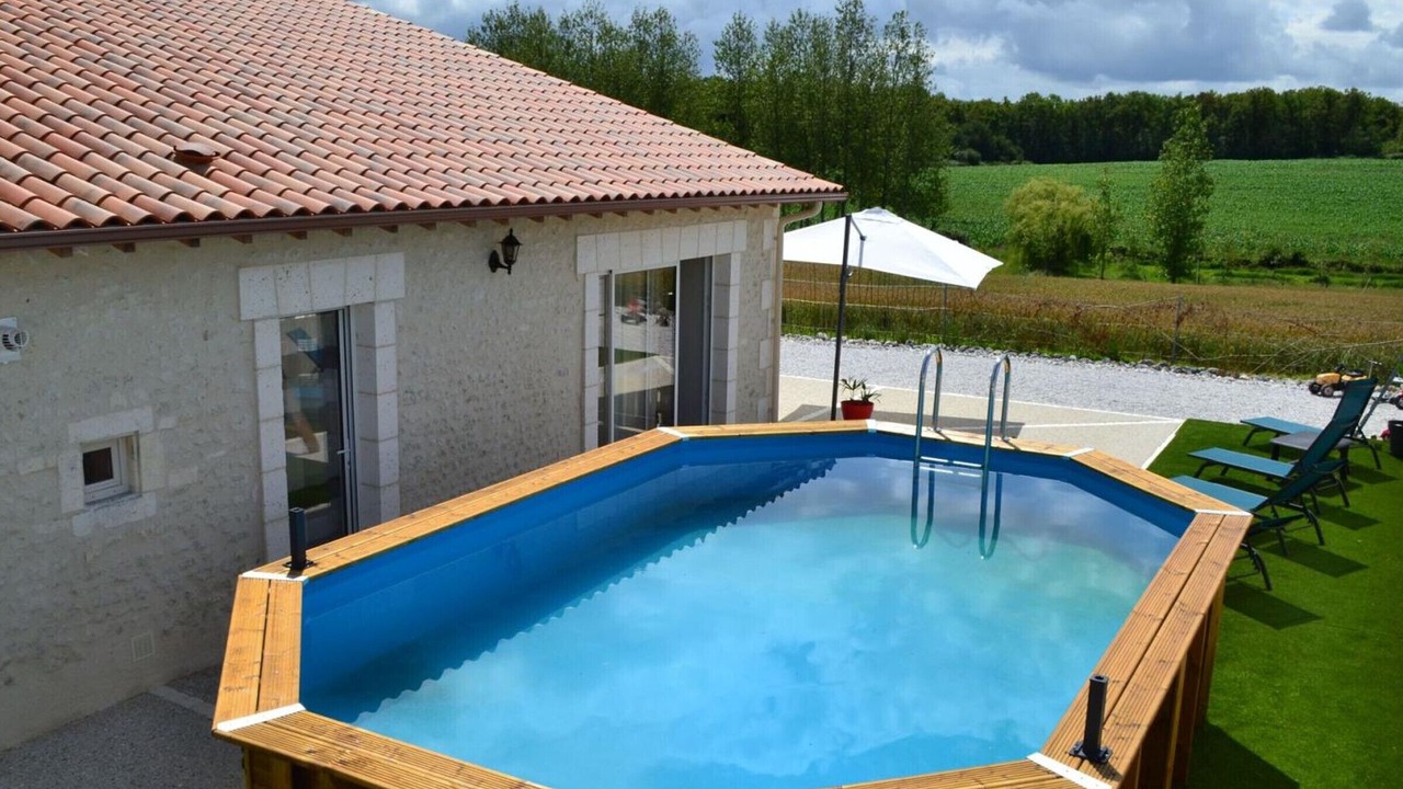 Photo of Outdoor in Salles-de-Barbezieux