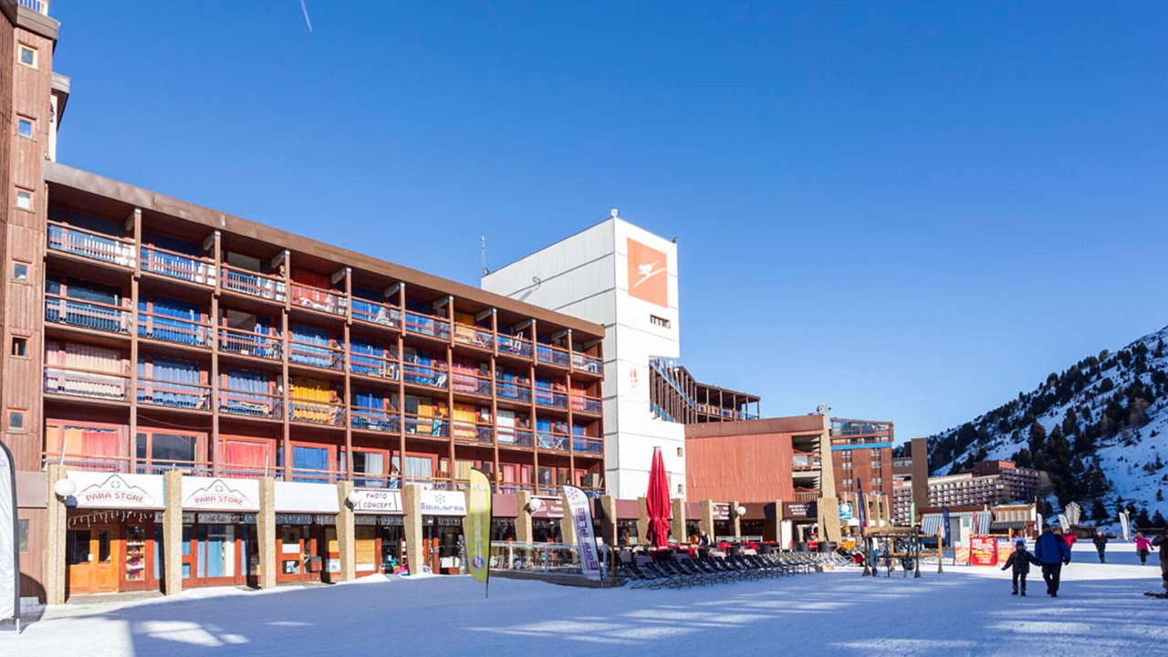 Photo of Outdoor in Arc-2000