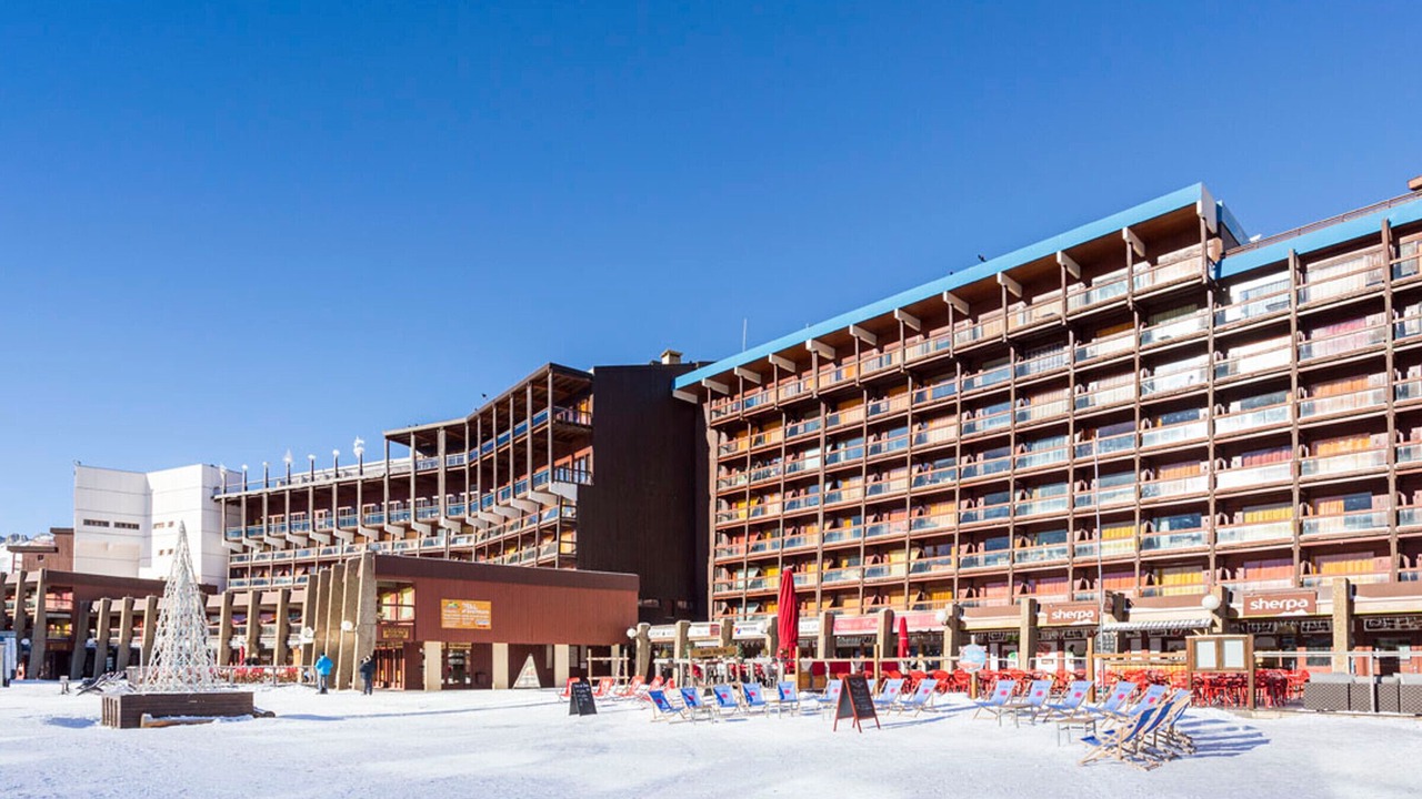Photo of Outdoor in Arc-2000