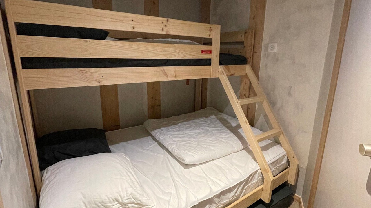 Photo of Bedroom in Arc-2000