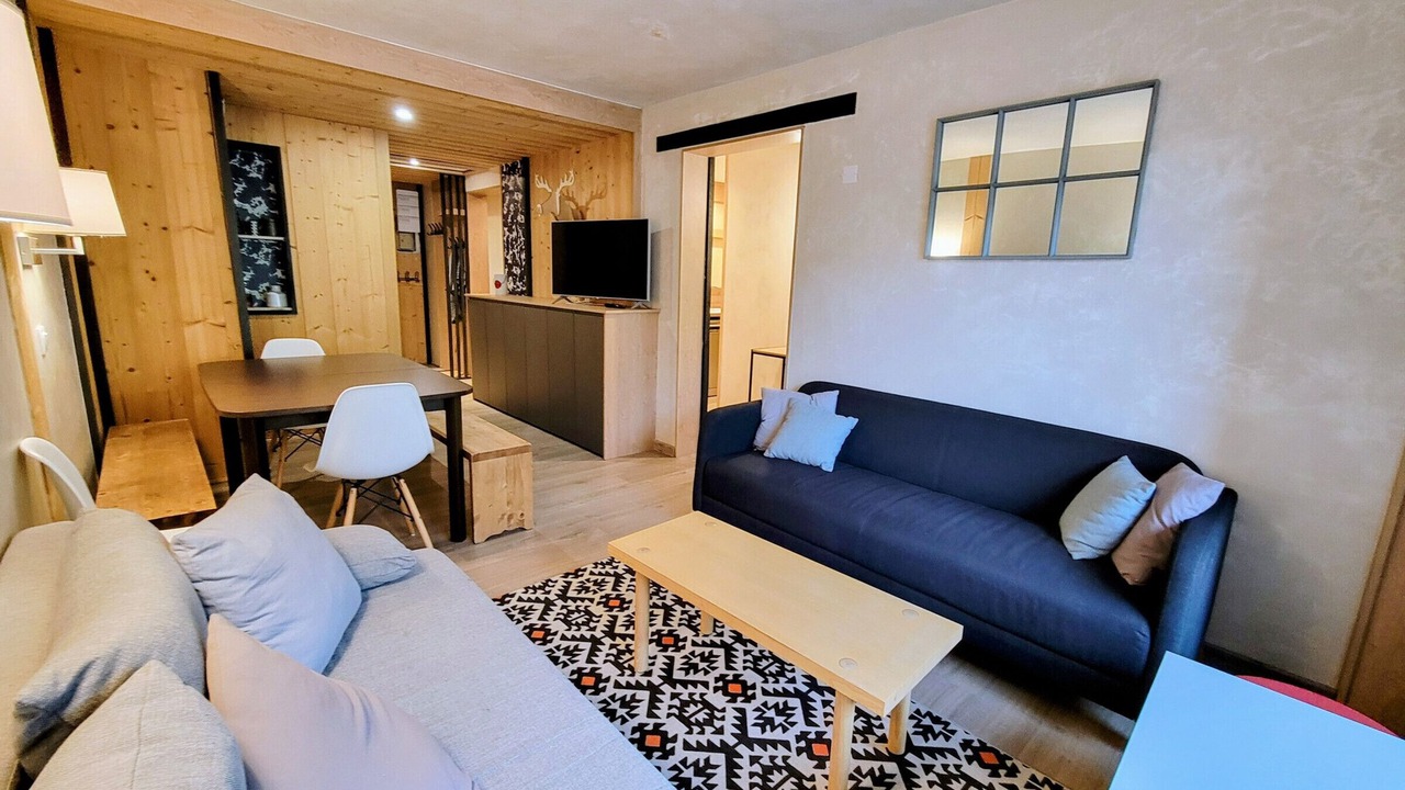Photo of Livingroom in Arc-2000