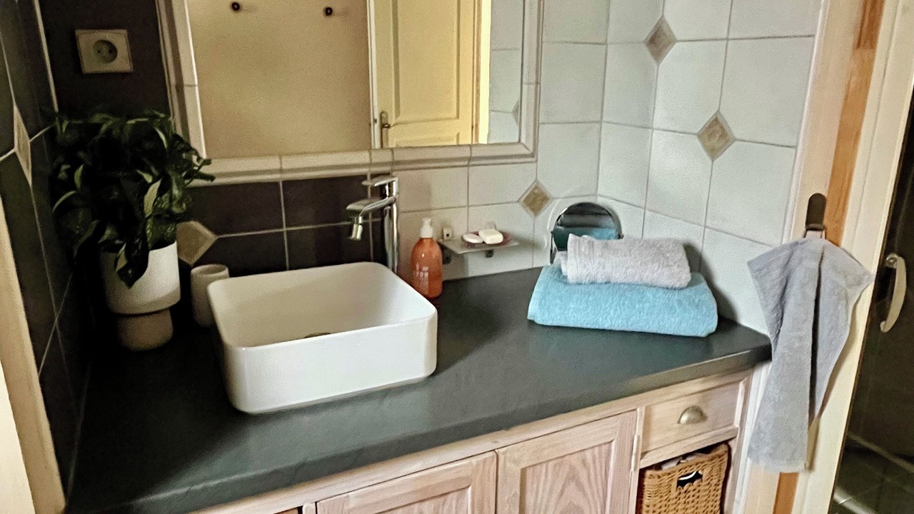 Photo of Bathroom in Perigueux