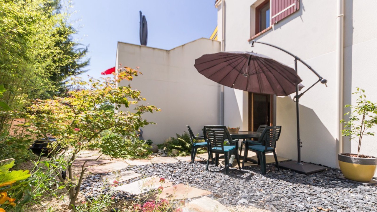 Photo of Outdoor in Oudon