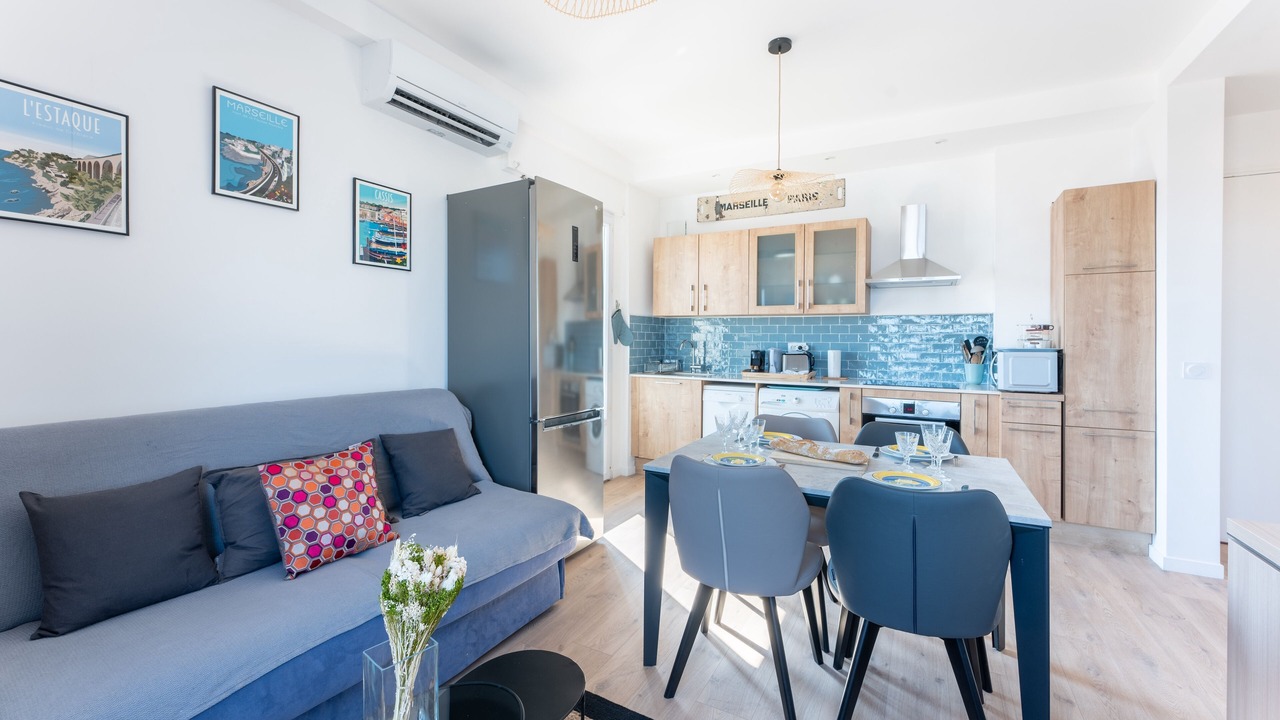 Photo of Livingroom in Saint-Lambert