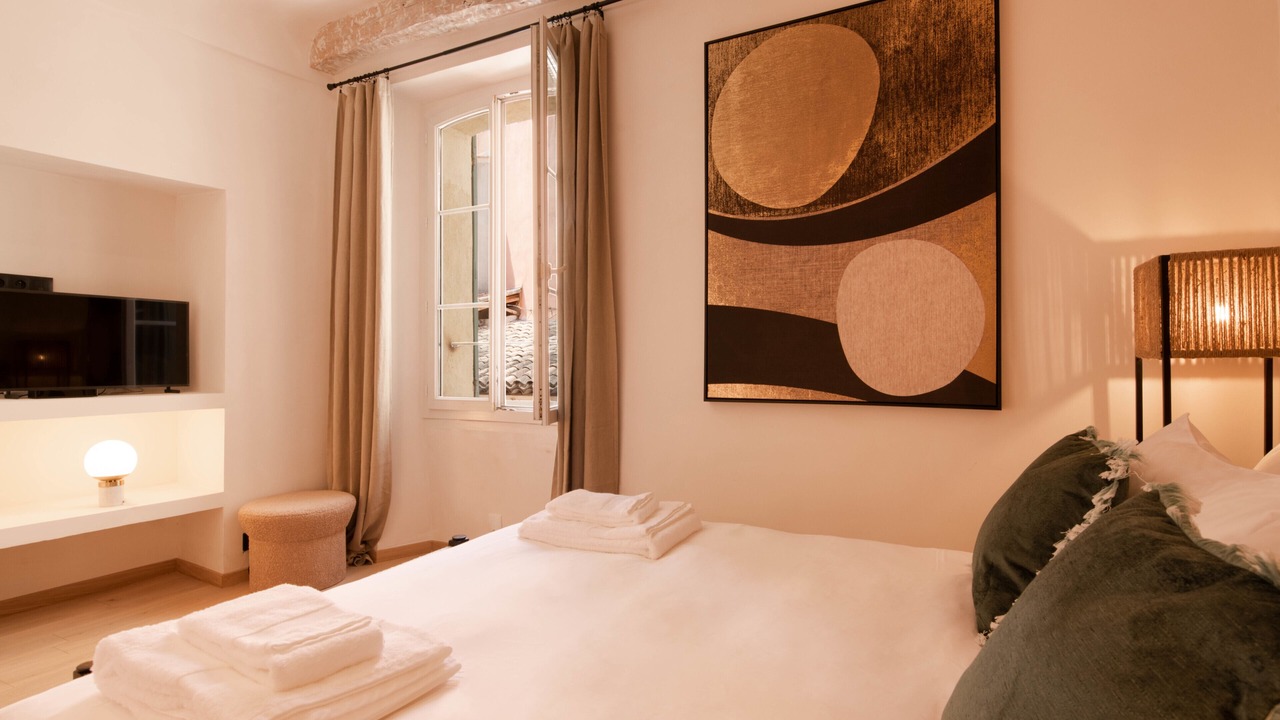 Photo of Bedroom in Old Town