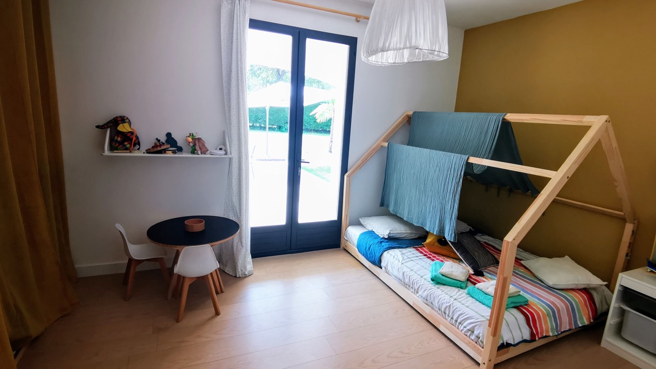 Photo of Bedroom in Saint-Morillon