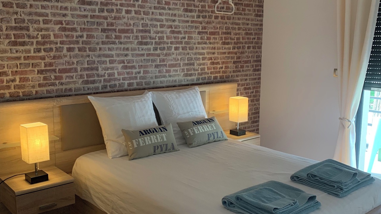 Photo of Bedroom in Andernos-les-Bains