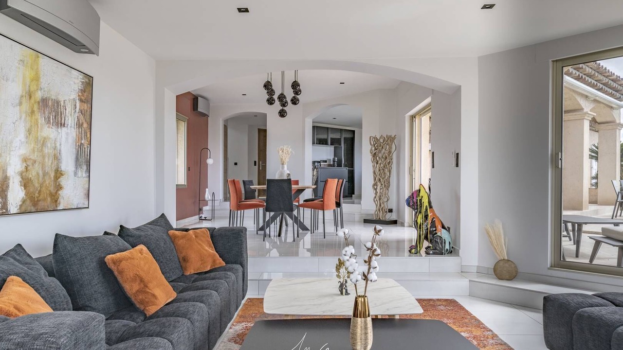 Photo of Livingroom in La Roquette-sur-Siagne