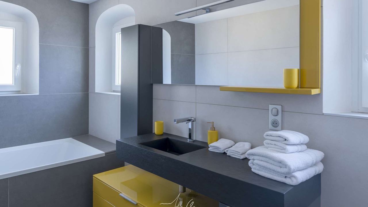 Photo of Bathroom in La Roquette-sur-Siagne