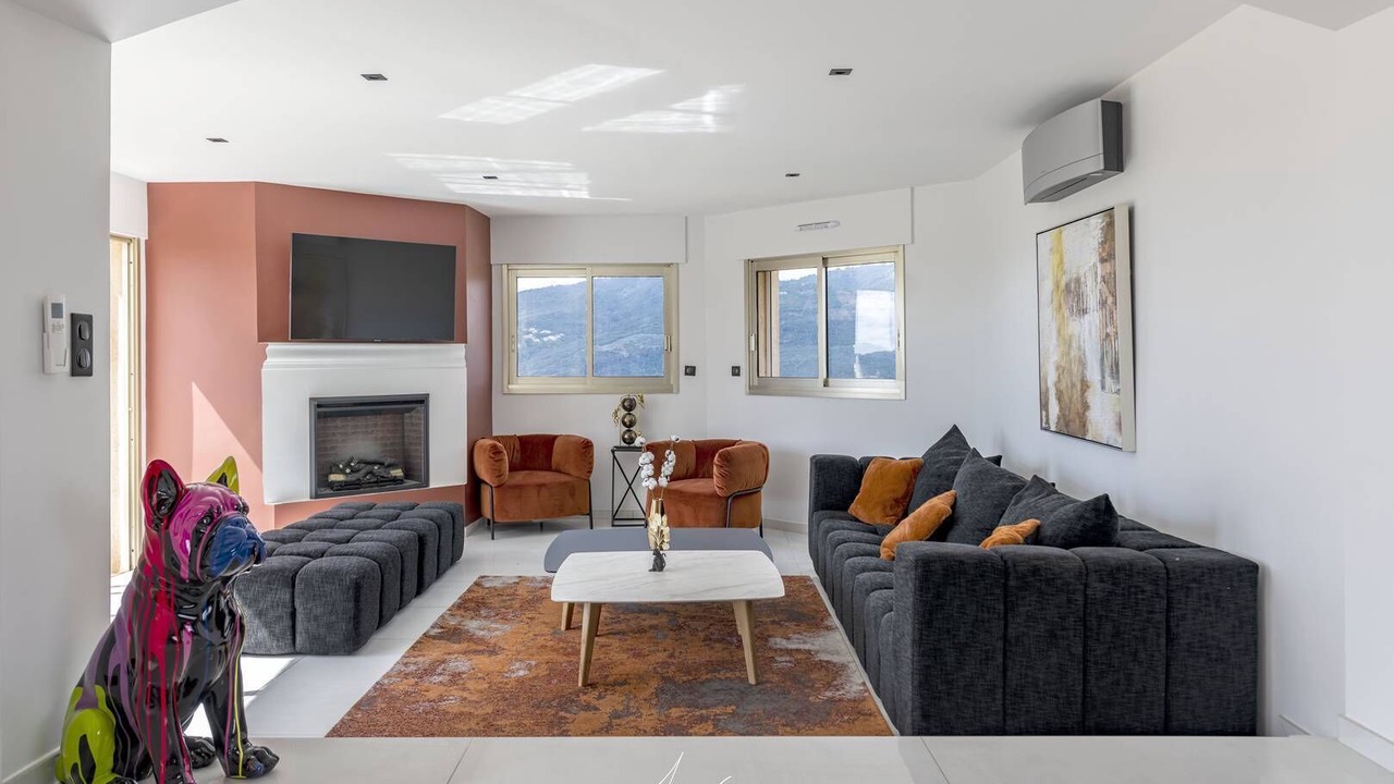 Photo of Livingroom in La Roquette-sur-Siagne