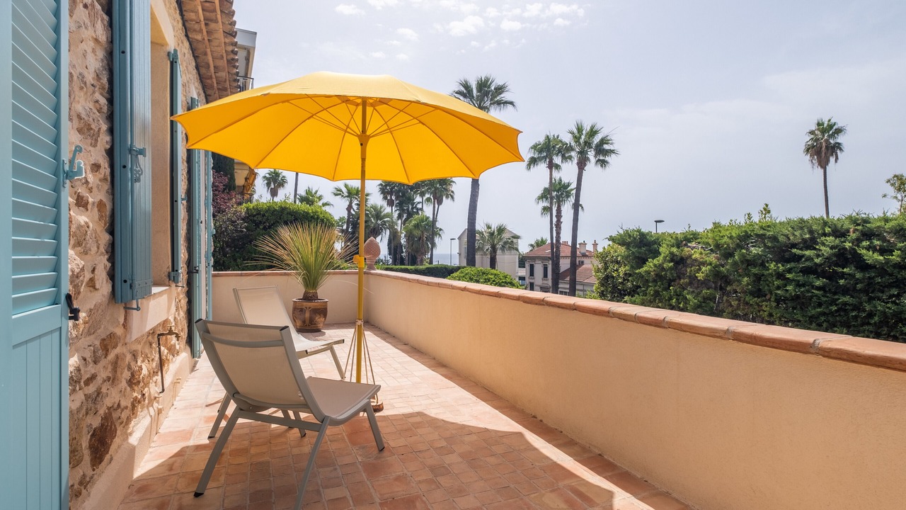 Photo of Patio Balcony in California - Pezou