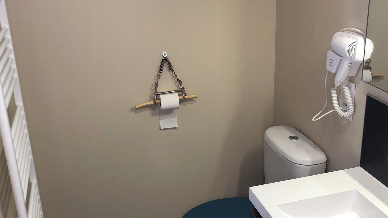 Photo of Bathroom in Angrie